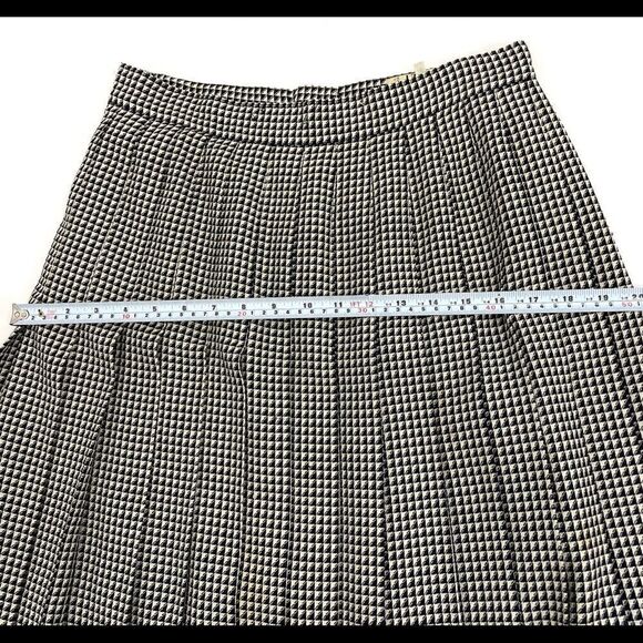 Vintage J. Tiktiner wool pleated skirt - Picture 11 of 12